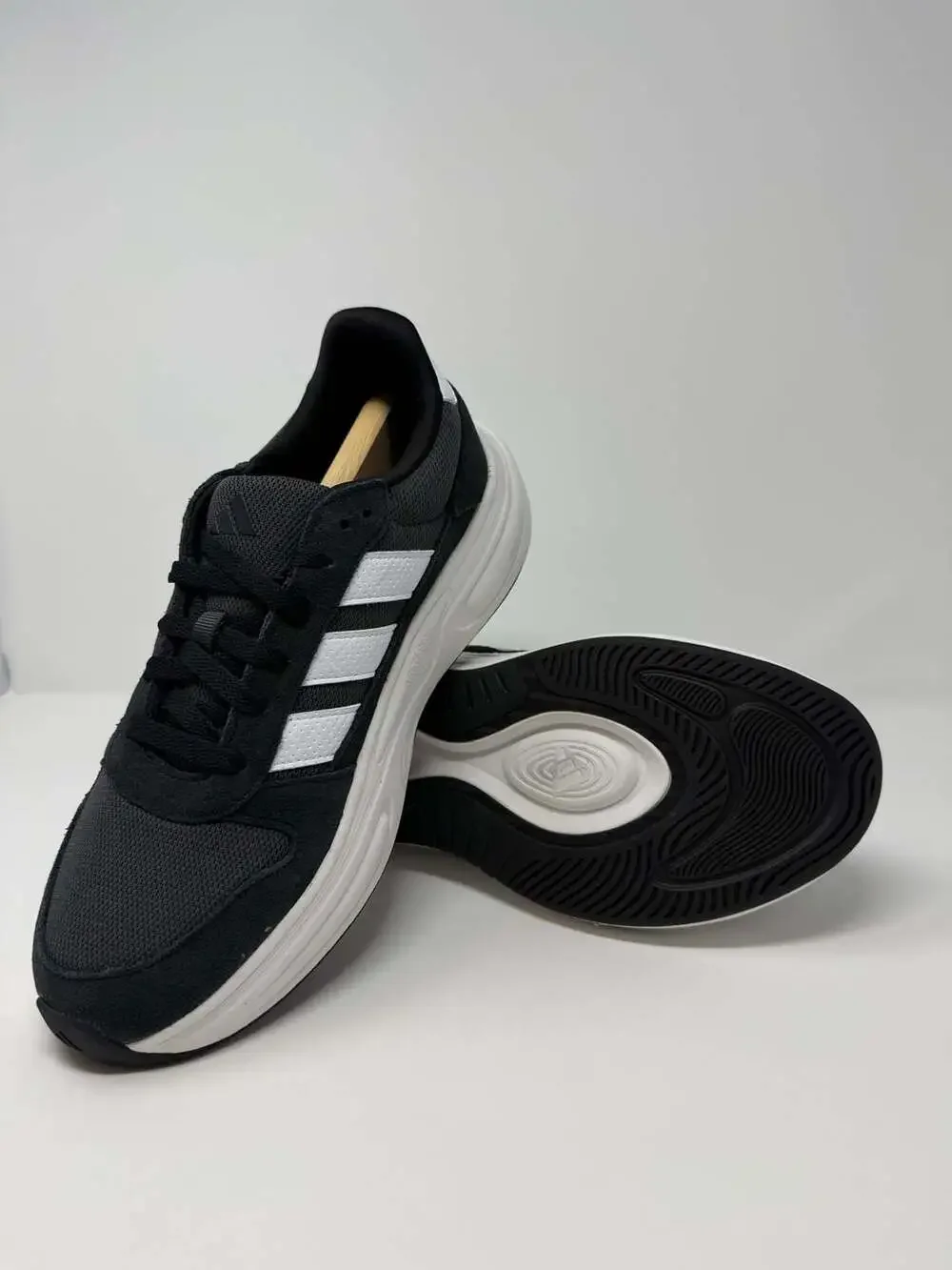 Adidas Cloudfoam Cuxxion-80S Wide Mens Shoes Core Black/White